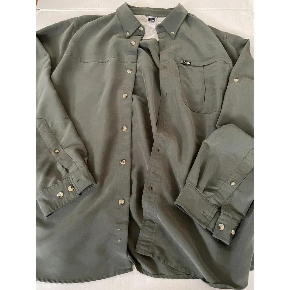 Vintage The North Face Adult Large L Front Pocket Button Down Shirt‎ Men Green